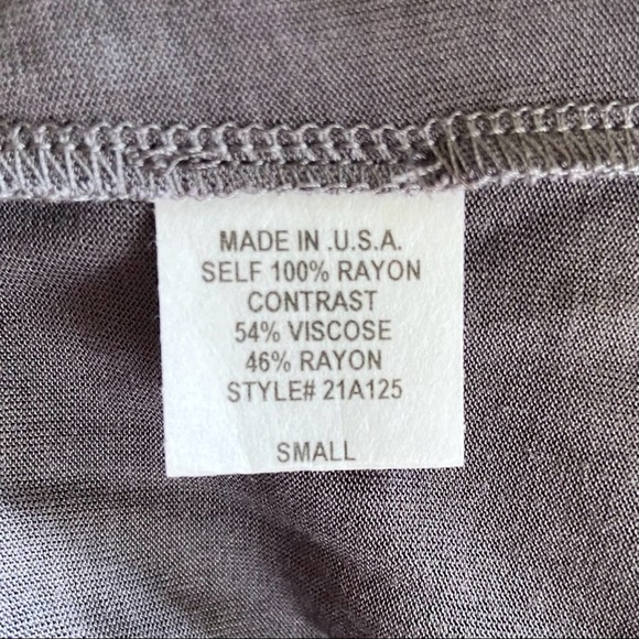 Alex T Top Grey Sleeveless Top Overlay Size Small NWT - Picture 6 of 6